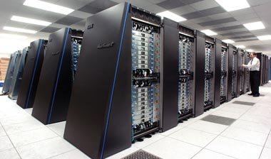 创业型公司如何选对企业服务器与计算机系统服务